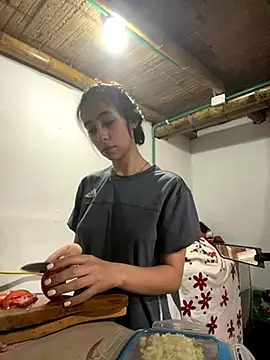 juliie star online show from 10-25-25, 06:13