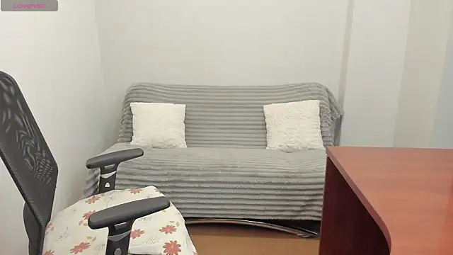 Alisha Skyes online show from 04-28-26, 04:12