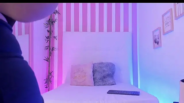 M0lly Beckers online show from 02-10-26, 01:59