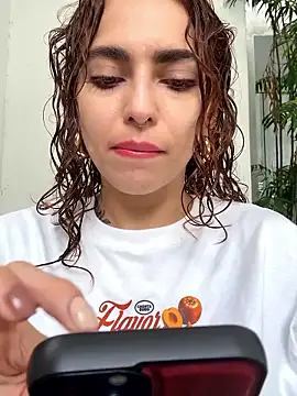 imhelena online show from 01-08-26, 09:17