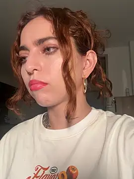 imhelena online show from 01-10-26, 12:01