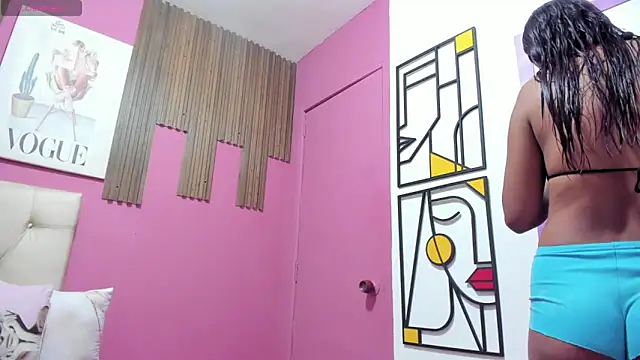 Lucia Spear online show from 11-13-25, 12:59