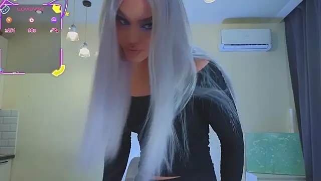 Snapshot of katebxtch chatting on 03-08-26, 08:23 katebxtch online show from 03-08-26, 08:23