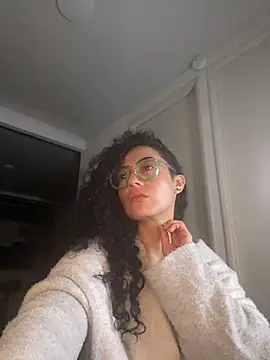 Snapshot of Koral369 chatting on 08-04-26, 01:42 Koral369 online show from 08-04-26, 01:42