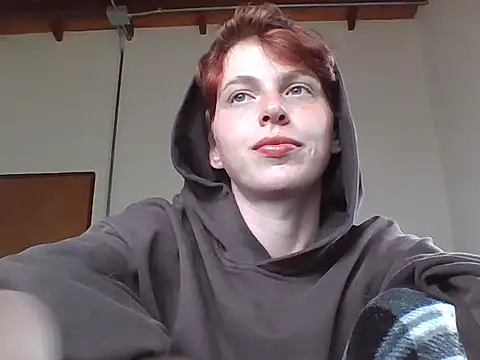 Snapshot of nyxofempusa chatting on 10-15-25, 04:07 nyxofempusa online show from 10-15-25, 04:07