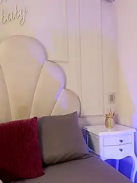 Kaylachannell online show from 11-22-25, 02:54