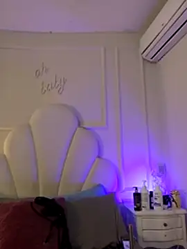 Snapshot of Kaylachannell chatting on 03-03-26, 03:34 Kaylachannell online show from 03-03-26, 03:34