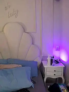 Kaylachannell online show from 06-06-26, 03:44