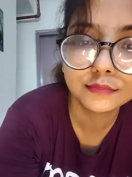 Snapshot of nishaa_baby chatting on 09-09-25, 03:55 nishaa baby online show from 09-09-25, 03:55