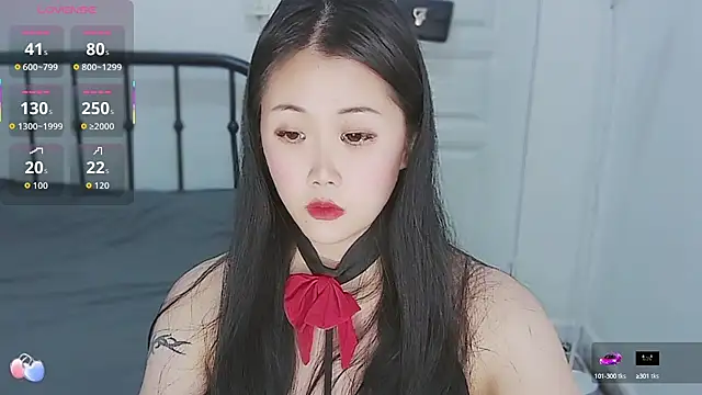 Snapshot of Haixi chatting on 10-13-25, 05:24 Haixi online show from 10-13-25, 05:24