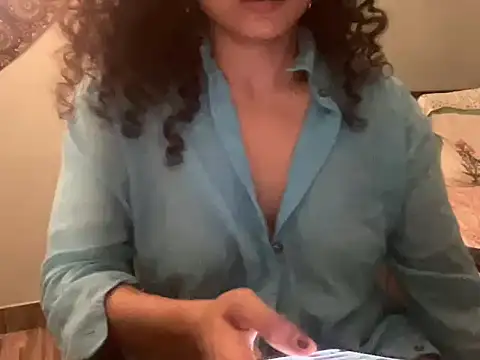 Laaylllaa online show from 09-18-25, 09:06