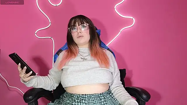 HollowLady 01 online show from 05-17-26, 04:03