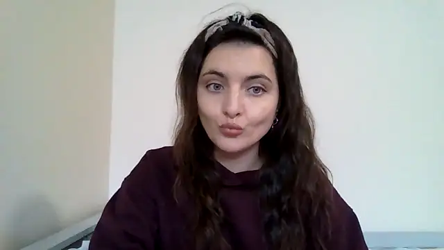 Snapshot of DInaraXRose chatting on 11-18-25, 10:52 DInaraXRose online show from 11-18-25, 10:52