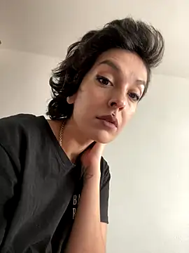 Piggiteablacktea online show from 10-25-25, 07:49