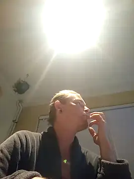 Snapshot of piercingpik chatting on 09-25-25, 09:29 piercingpik online show from 09-25-25, 09:29