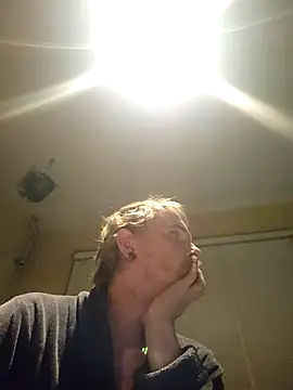 Snapshot of piercingpik chatting on 12-14-25, 05:51 piercingpik online show from 12-14-25, 05:51