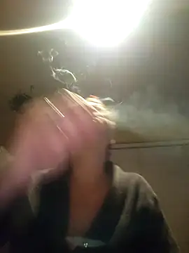 Snapshot of piercingpik chatting on 12-21-25, 10:39 piercingpik online show from 12-21-25, 10:39