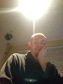 Snapshot of piercingpik chatting on 01-07-26, 11:07 piercingpik online show from 01-07-26, 11:07