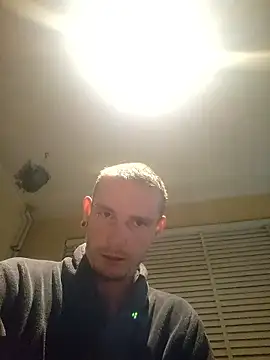 Snapshot of piercingpik chatting on 01-12-26, 10:37 piercingpik online show from 01-12-26, 10:37