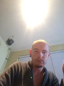 Snapshot of piercingpik chatting on 01-14-26, 11:53 piercingpik online show from 01-14-26, 11:53