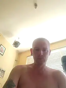 Snapshot of piercingpik chatting on 06-26-26, 10:08 piercingpik online show from 06-26-26, 10:08
