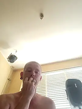 Snapshot of piercingpik chatting on 06-29-26, 10:15 piercingpik online show from 06-29-26, 10:15