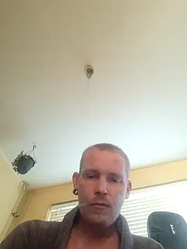 Snapshot of piercingpik chatting on 07-02-26, 04:02 piercingpik online show from 07-02-26, 04:02