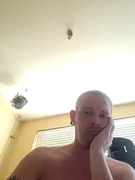 Snapshot of piercingpik chatting on 07-13-26, 10:18 piercingpik online show from 07-13-26, 10:18