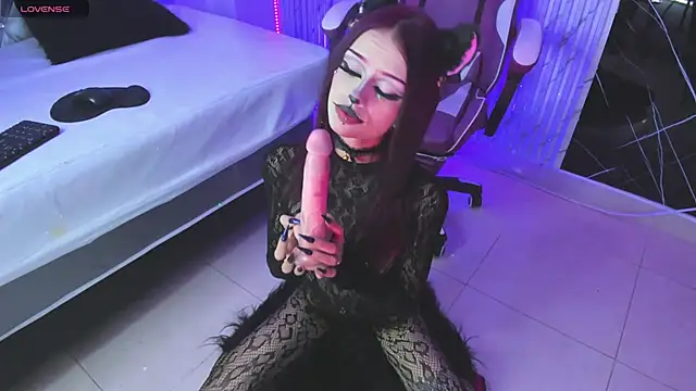 chloe jacksonn online show from 10-10-25, 10:53