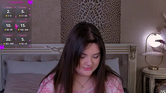 EmilyHyde online show from 02-20-26, 10:27