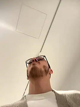 xAaronx9095 online show from 09-25-25, 07:23