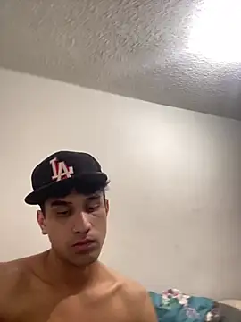 Snapshot of Camachito332 chatting on 03-29-26, 11:27 Camachito332 online show from 03-29-26, 11:27