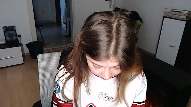 Aliens4twenty online show from 09-27-25, 05:45