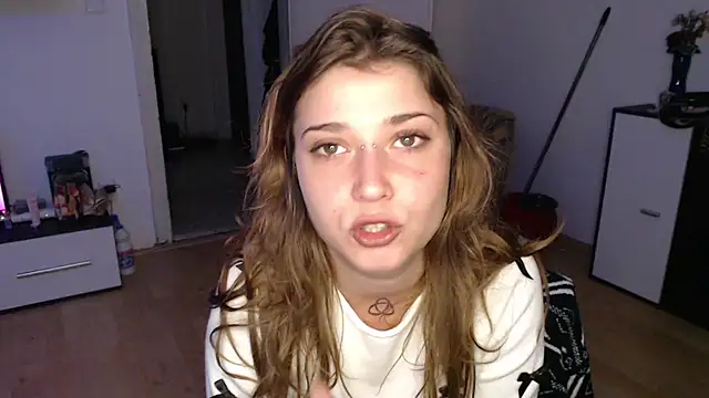 Aliens4twenty online show from 10-24-25, 06:54