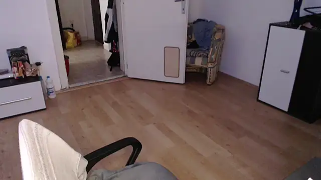 Aliens4twenty online show from 10-26-25, 08:42