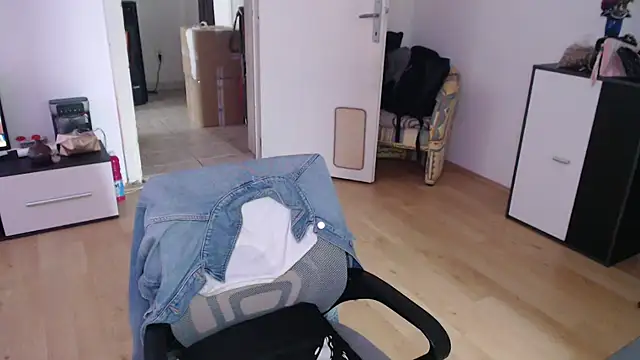 Aliens4twenty online show from 11-06-25, 09:21