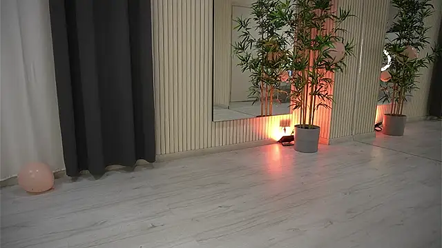 Snapshot of EmmaBlanco chatting on 03-03-26, 07:31 EmmaBlanco online show from 03-03-26, 07:31