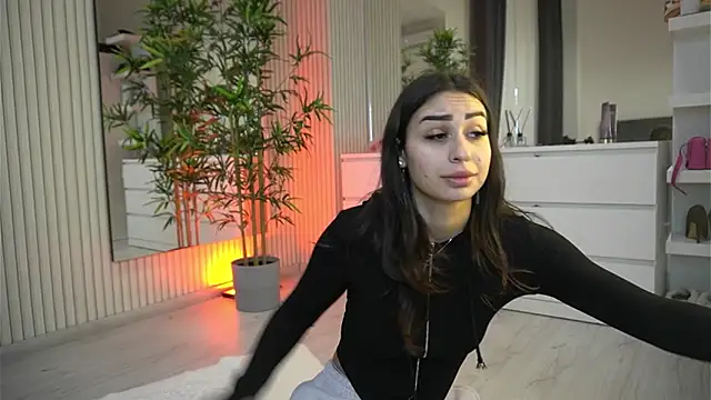 Snapshot of EmmaBlanco chatting on 03-21-26, 06:40 EmmaBlanco online show from 03-21-26, 06:40