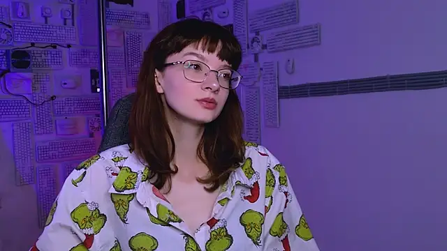 MollyJiggles online show from 09-10-25, 08:03