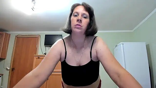 Snapshot of KATTYWARM_ chatting on 09-29-25, 10:47 KATTYWARM online show from 09-29-25, 10:47