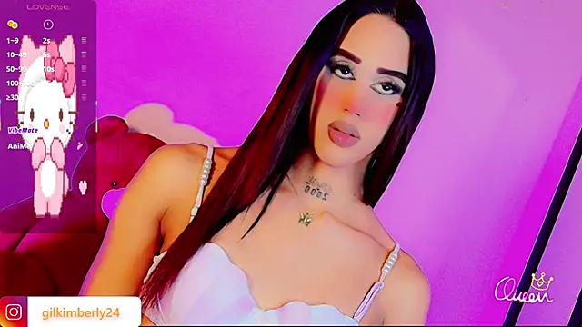 Snapshot of Kiimk_ chatting on 12-14-25, 06:41 Kiimk online show from 12-14-25, 06:41