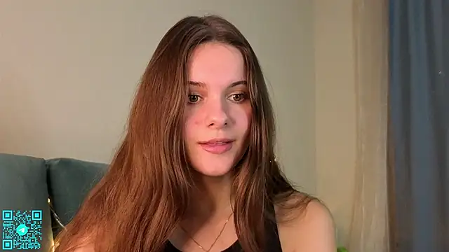 chloemilka online show from 10-24-25, 05:53