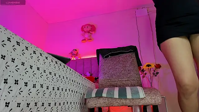 hot Dariana pantyhose online show from 05-01-26, 01:48