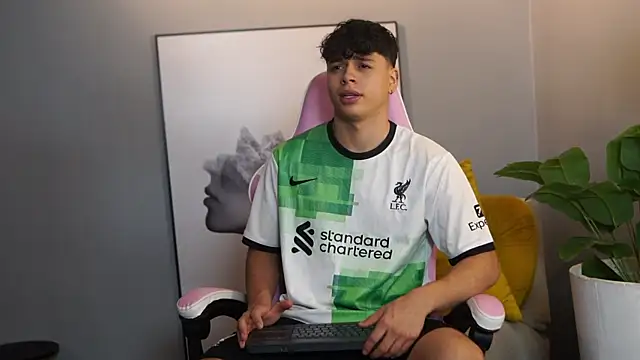 Ethan occonor online show from 11-01-25, 12:51