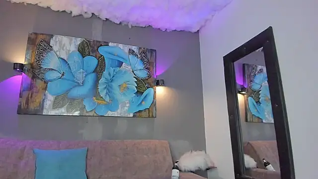 elizabeth lamer online show from 04-30-26, 01:12