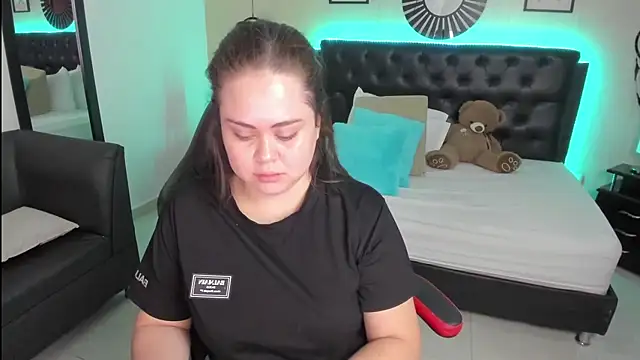 LolaVillalobos online show from 09-24-25, 11:35