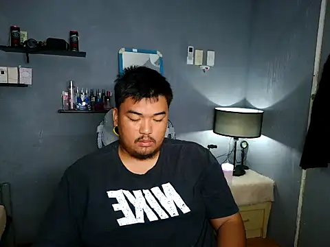 Snapshot of arthur_shelby2 chatting on 10-20-25, 02:12 arthur shelby2 online show from 10-20-25, 02:12