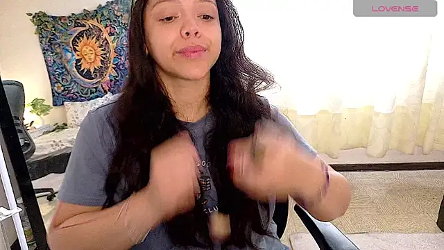 Amanda sweet online show from 05-11-26, 01:39