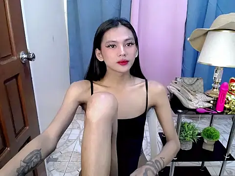Snapshot of Ur_latinahotpaprika chatting on 04-29-26, 11:25 Ur latinahotpaprika online show from 04-29-26, 11:25