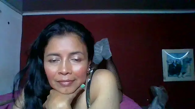 DianaOchoa  online show from 10-12-25, 03:16